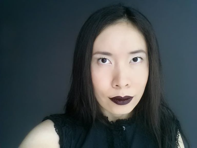 How to wear a dark lip: 8 Beauty Panel tips for rocking this often intimidating look