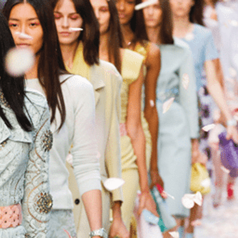 Burberry Livestream: Watch the Fall 2014 show straight from London Fashion Week!