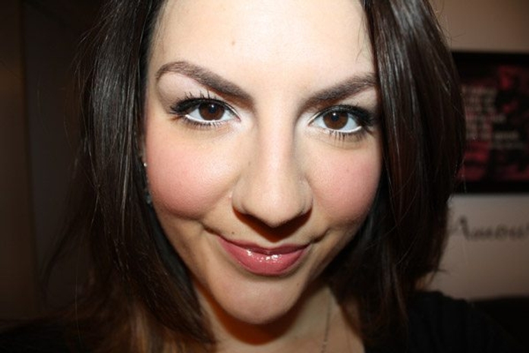 white eyeliner how to