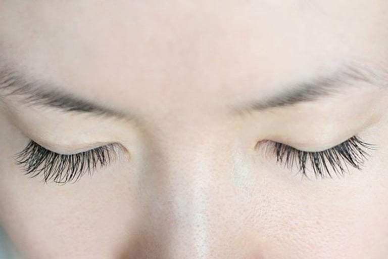 how to get perfect lashes maggie