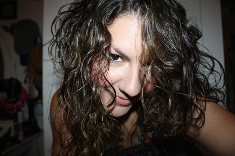 curly vs straight hairstyle laurelle