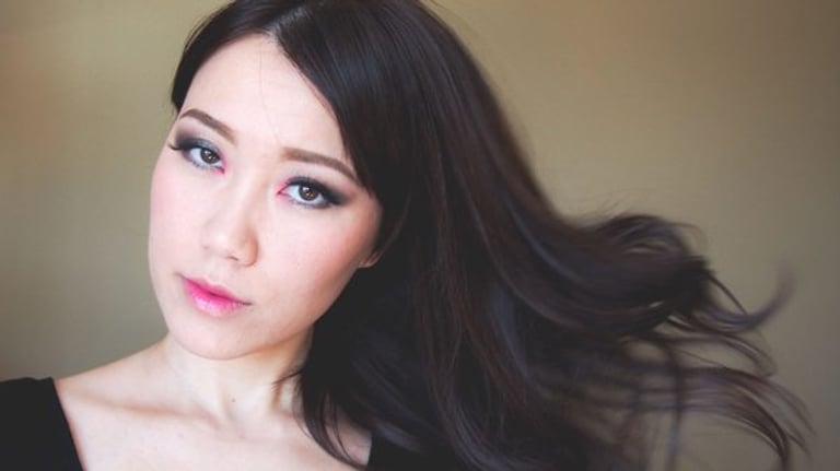 How to wear coloured eyeshadow: 4 Beauty Panel tips for pulling off the bold look