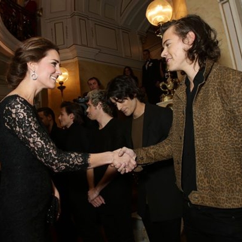 Kate Middleton and her baby bump hung out with One Direction last night