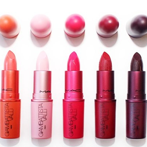 The Giambattista Valli for M.A.C collection is a pretty bouquet of flowers for your lips