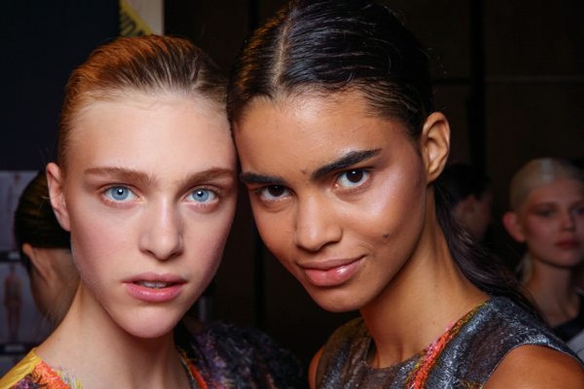 Here's why highlighters and illuminators should be your go-to winter beauty products