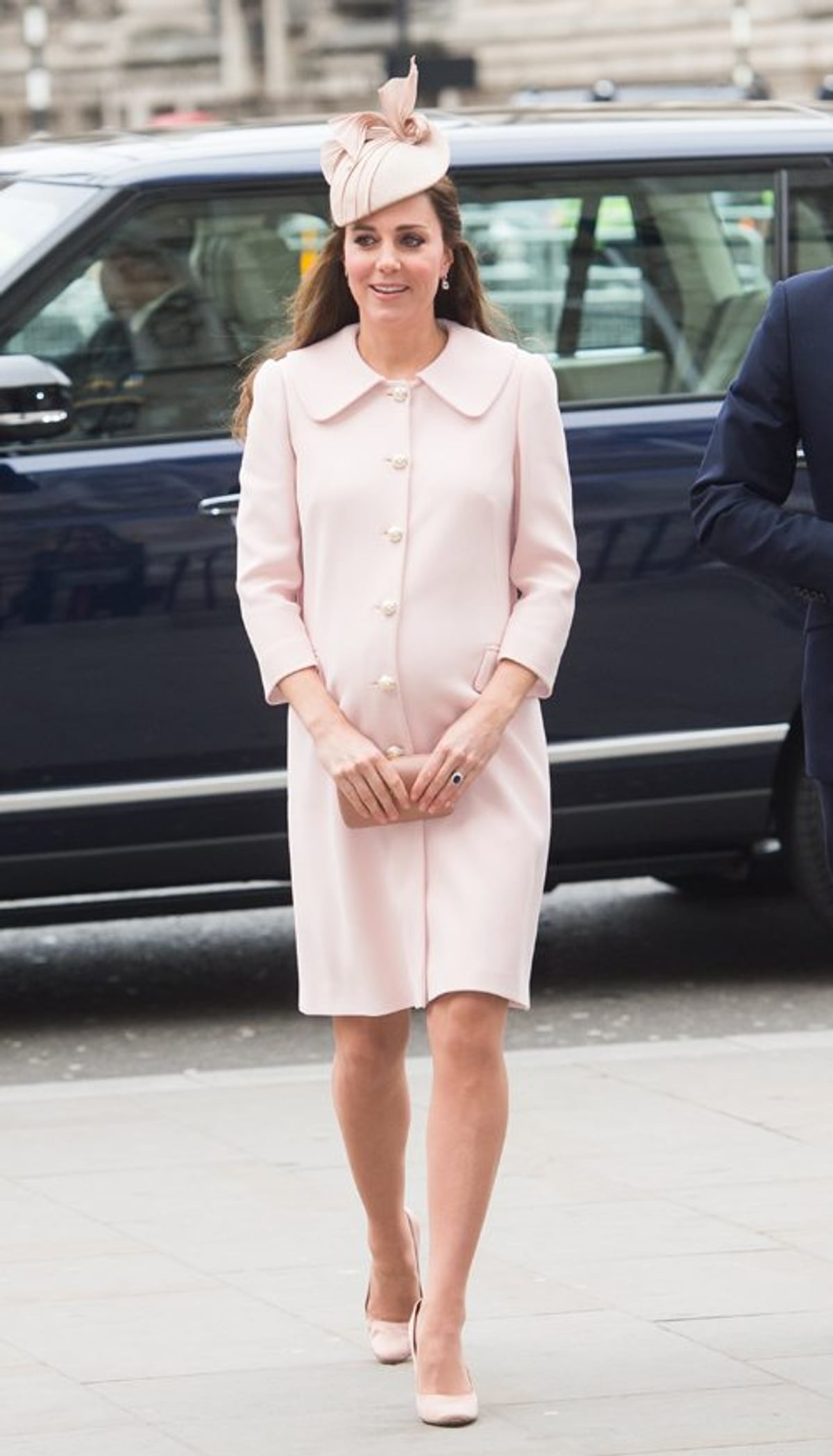 Kate Middleton is pretty in pink at the Commonwealth Day service - FASHION Magazine Kate Middleton is pretty in pink at the Commonwealth Day service - FASHION Magazine