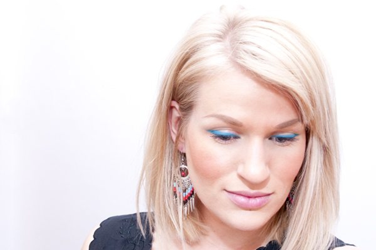 beauty panel bright makeup spring
