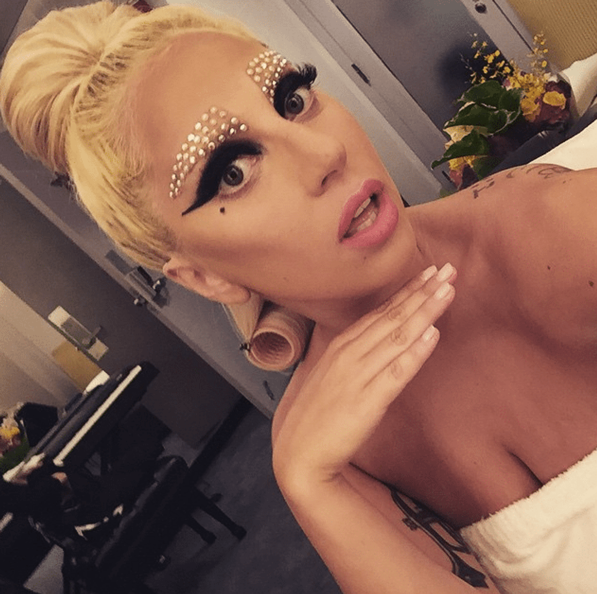 lady gaga eyebrows