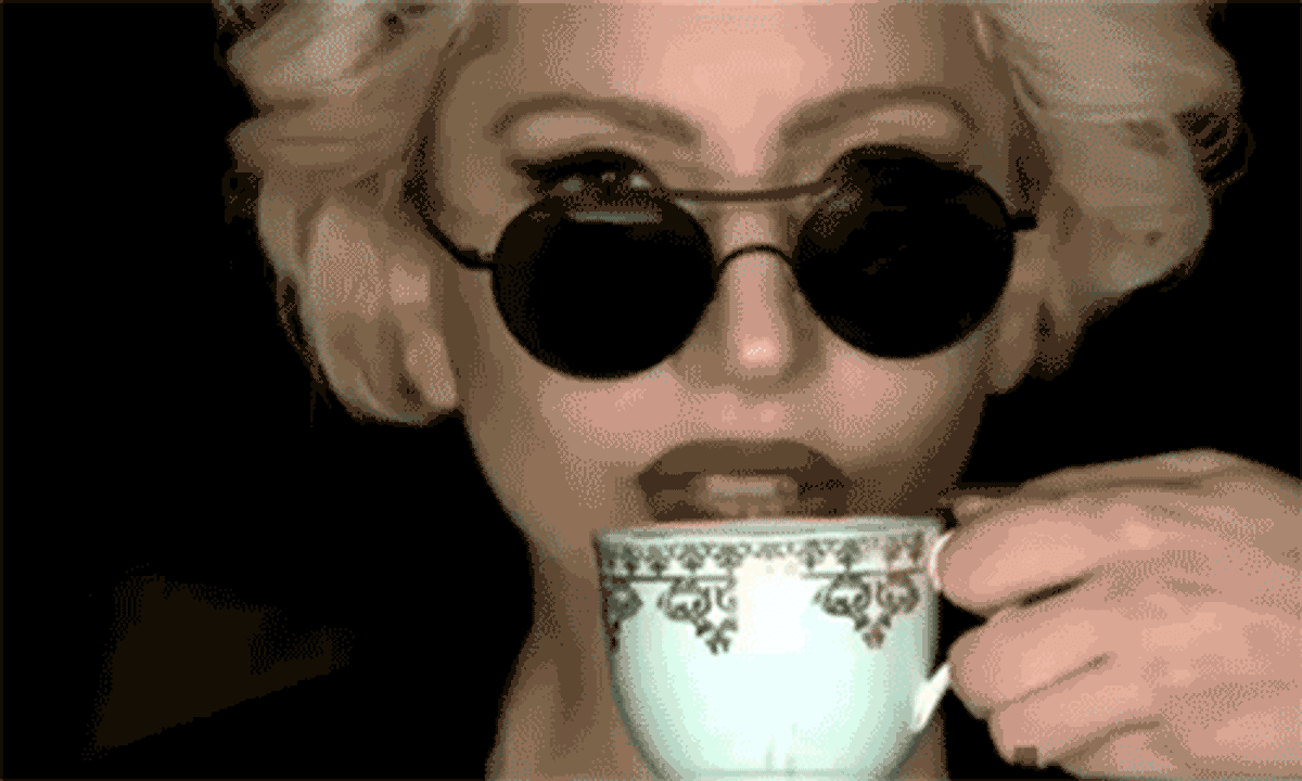 5 Genius Ways to Incorporate Tea Into Your Beauty Routine