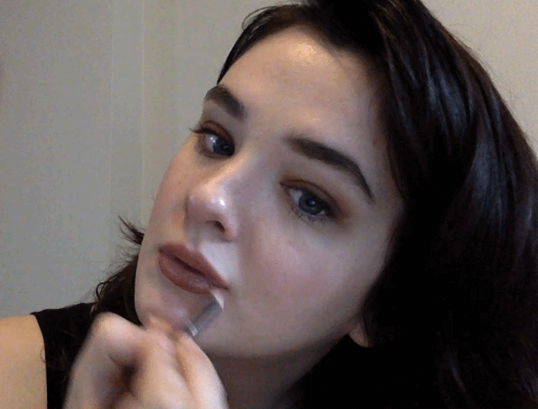 Try this monochromatic holiday makeup look when you can't stand to do another red lip