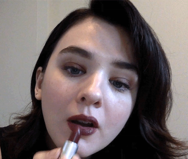 Try this monochromatic holiday makeup look when you can't stand to do another red lip