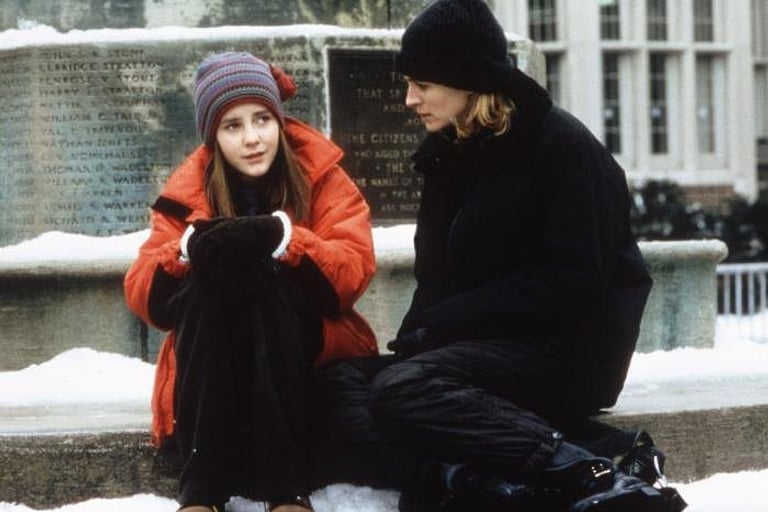 10 iconic '90s winter moments that will inspire you to hate the cold less -  FASHION Magazine
