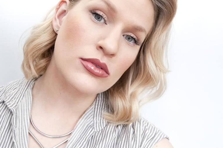 7 Ways to Make Lip Gloss Look Cool Again
