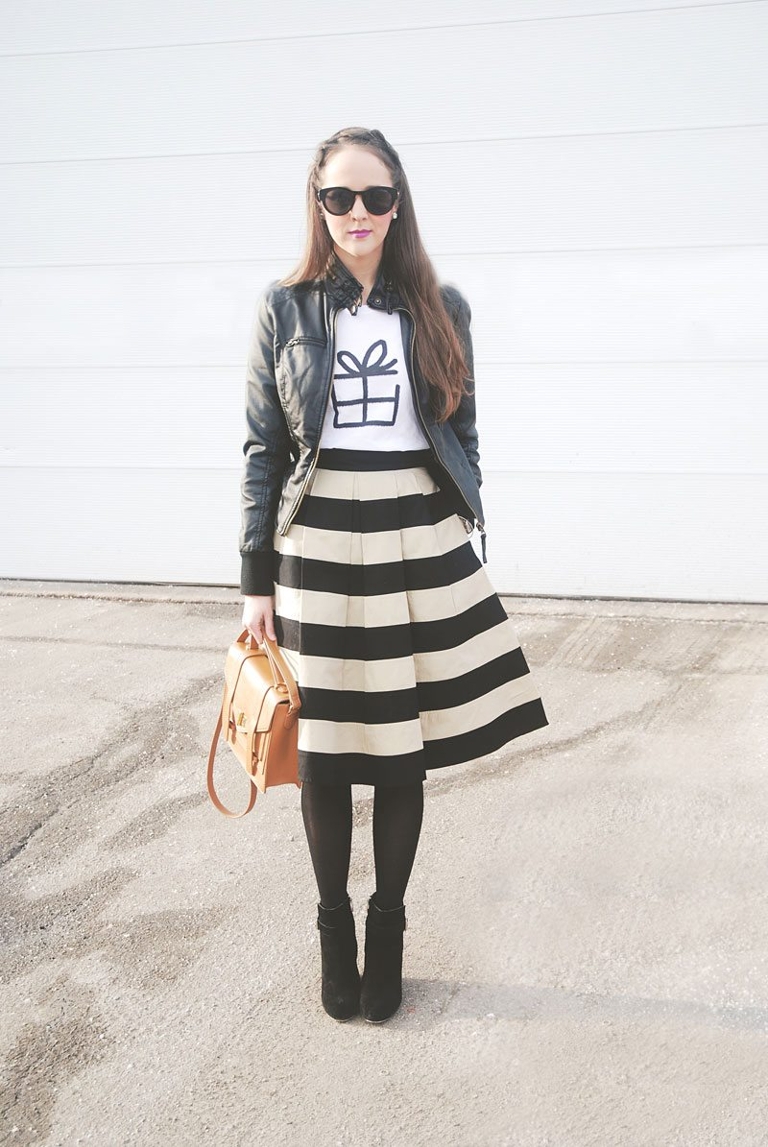 how to style graphic t-shirts kayla short