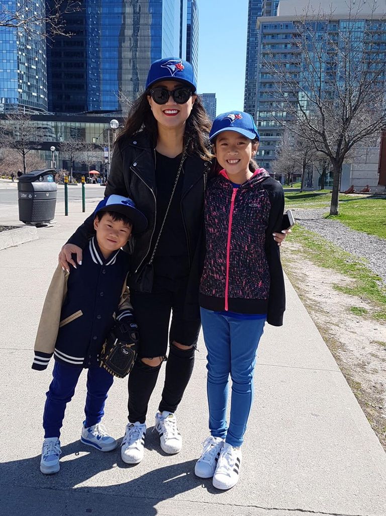 9 Chic Canadian Women Who Are Redefining Mom Style, One Outfit at a Time