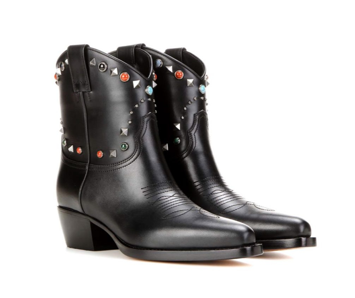 Shoe 09