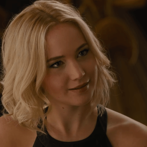 Jennifer Lawrence and Chris Pratt Look Hot AF in the Trailer for Passengers