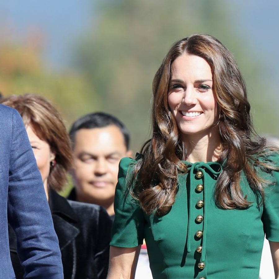 Kate Middleton is Regal in Dolce & Gabbana on Day 4 of the Royal Visit to  Canada - FASHION Magazine