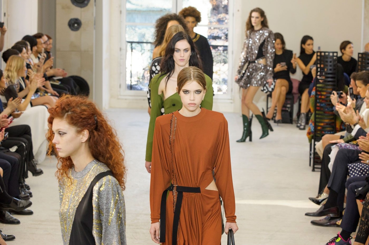 All of the Best Looks from Paris Fashion Week for Spring 2017