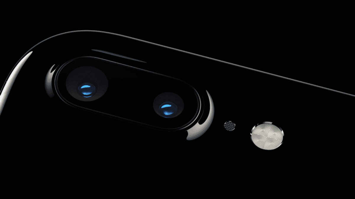 8 Things To Know About the New iPhone 7 and Apple Watch 2