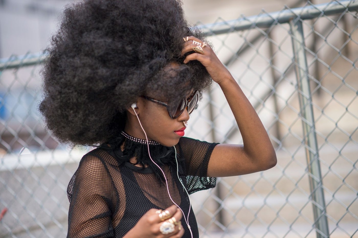 Street Style, NYFW: 29 Drool-Worthy Beauty Looks Outside the Spring 2017 Shows