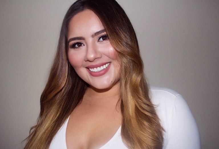 How To Do Your Hair and Makeup for the Perfect Profile Picture