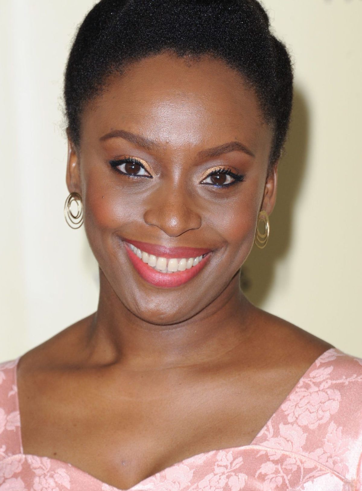 Why Chimamanda Ngozi Adichie’s Boots No7 Campaign is Hugely Important(01)
