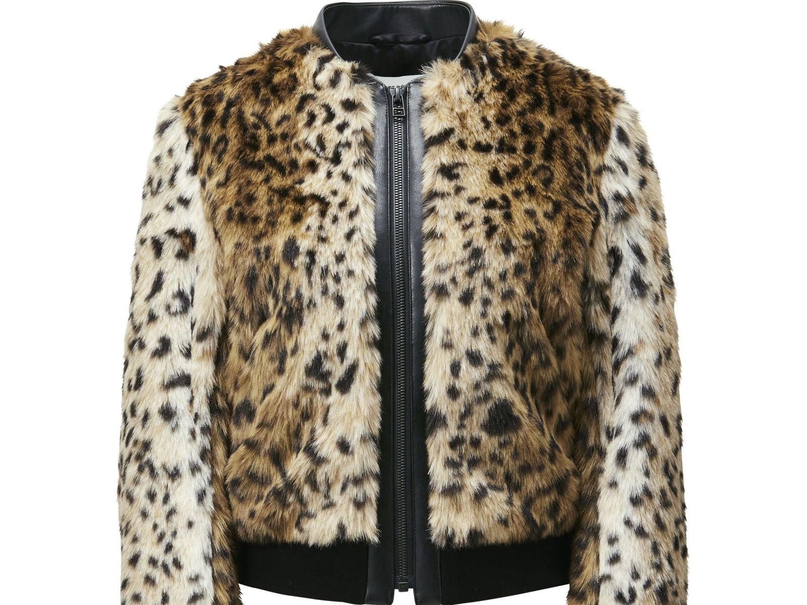 How To Dress Like A Fashion Editor: Every Piece From The Carine 