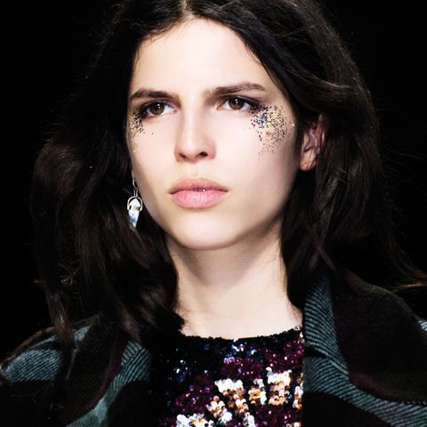 How to Wear Glitter This Holiday Season---The Cool Girl Way