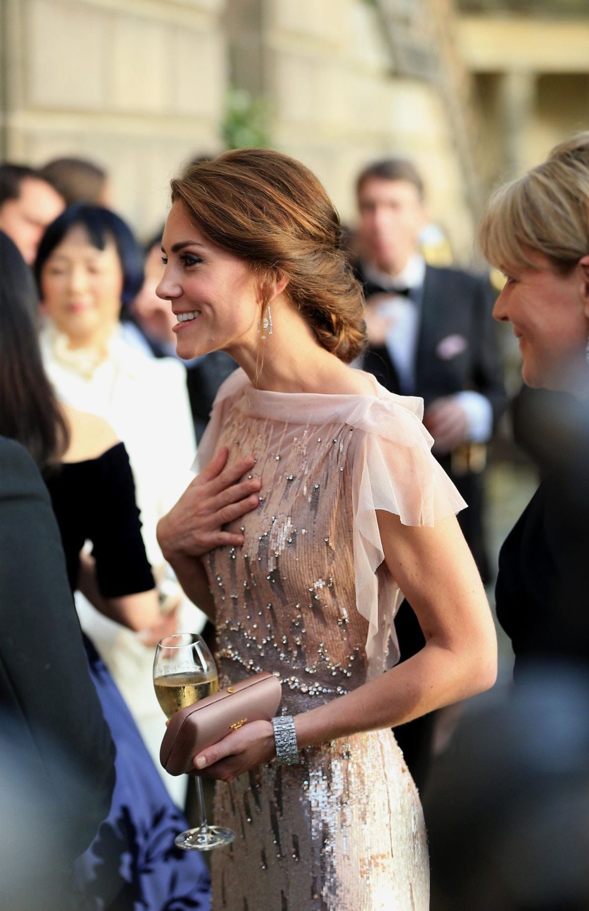 15 Holiday Hairstyles Inspired by Kate Middleton