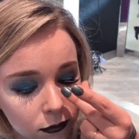 We Show You How to do a New Year's Eve Makeup Look at the New Urban Decay Store