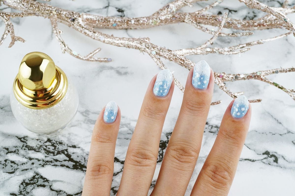 Festive Holiday Nail Ideas Made Simple