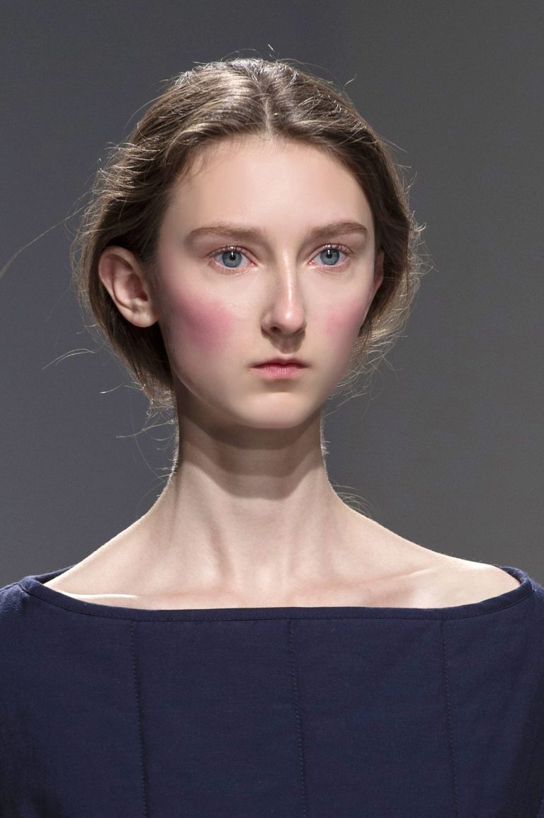 Spring 2017 Beauty Trend Report: How to Add Romance to Your Look