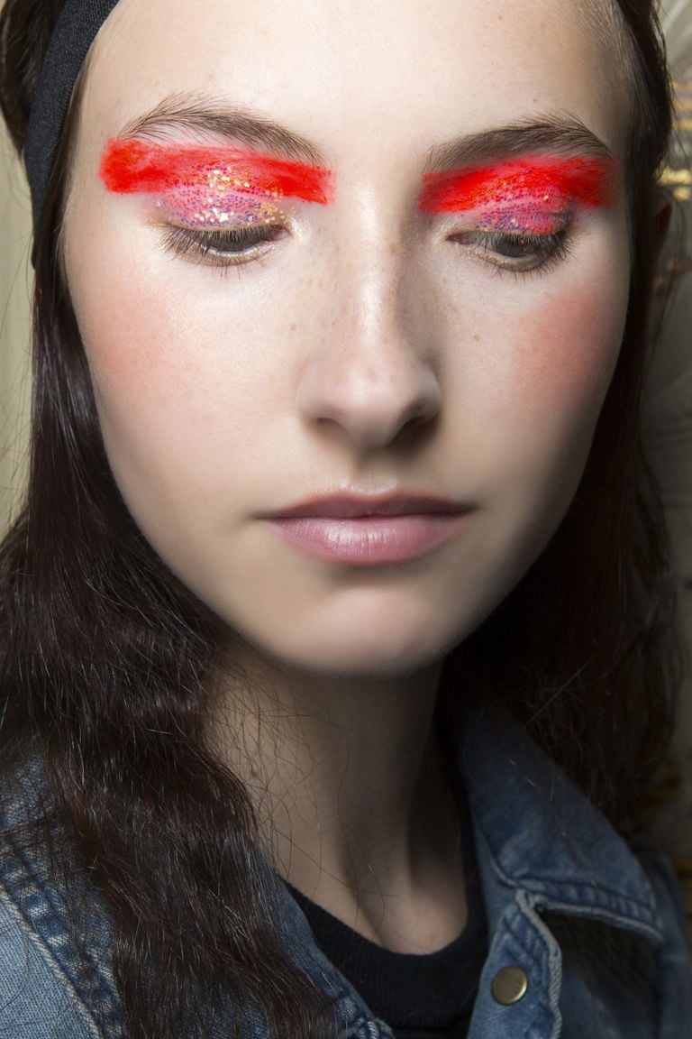 Spring 2017 Beauty Trend Report: How to Wear Glitter
