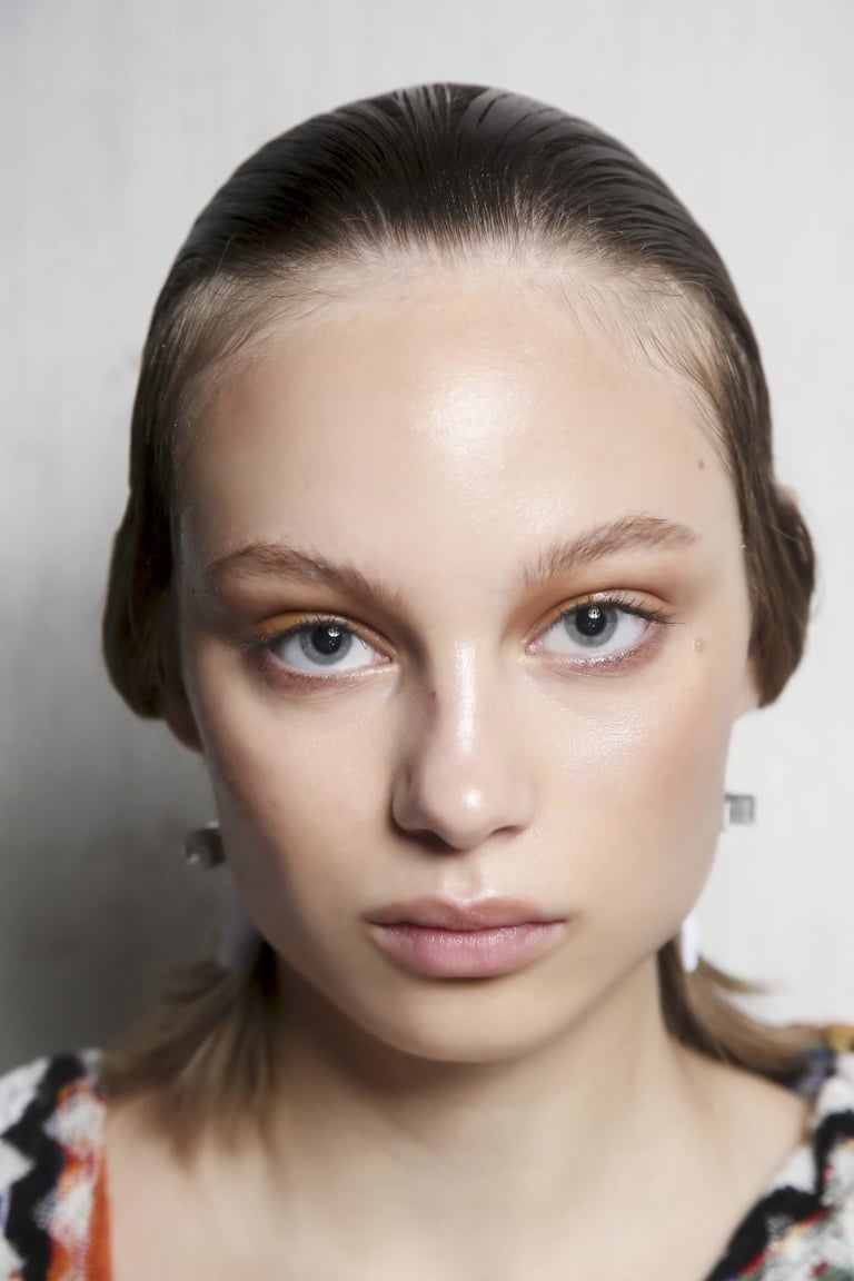 Spring 2017 Beauty Trend Report: How to Pull Off Glossy Skin