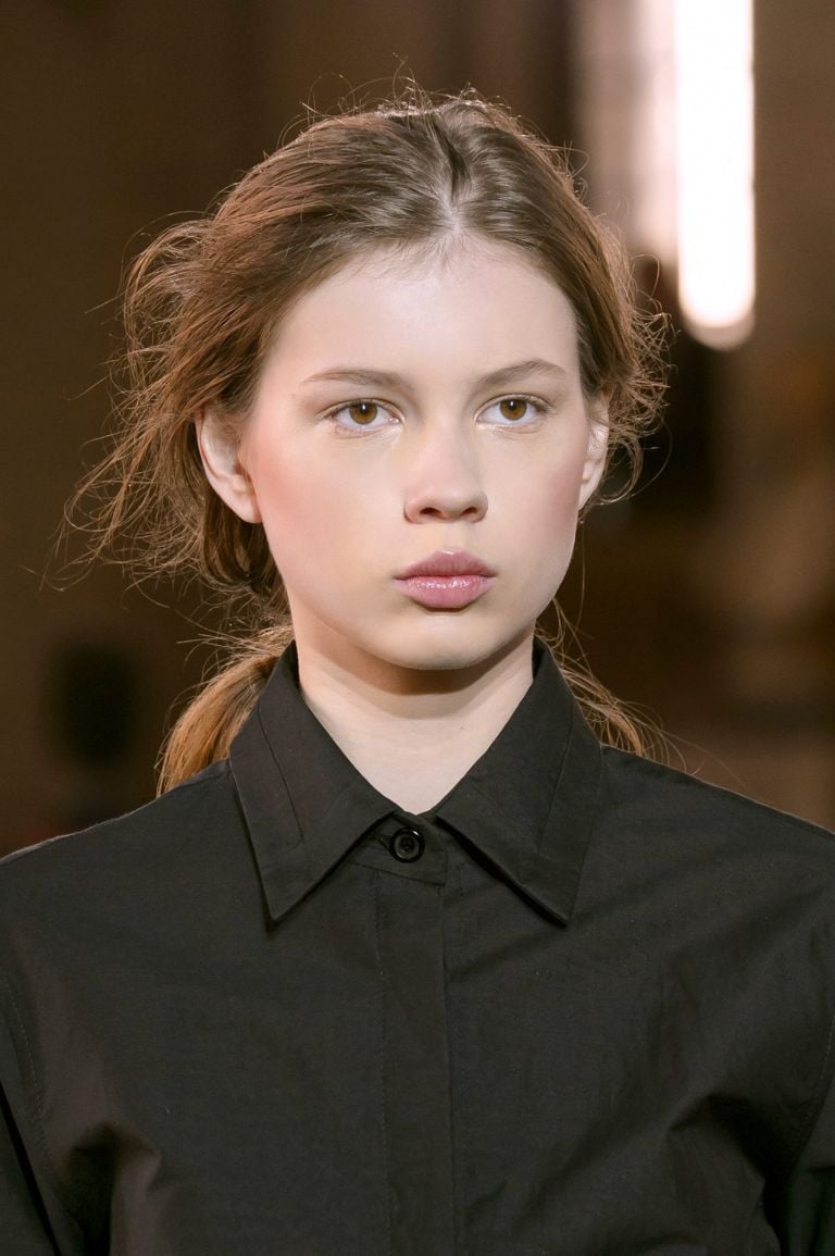 Spring 2017 Beauty Trend Report: How to Add Romance to Your Look