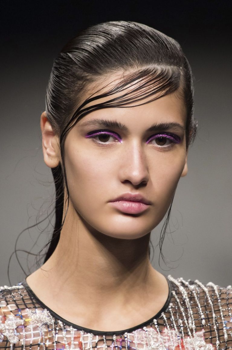 Spring 2017 Beauty Trend Report: How to Master the Wet Hair Look