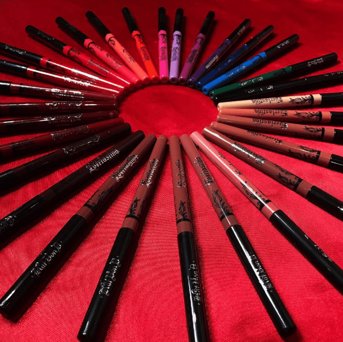 Kat Von D Everlasting Lip Liner