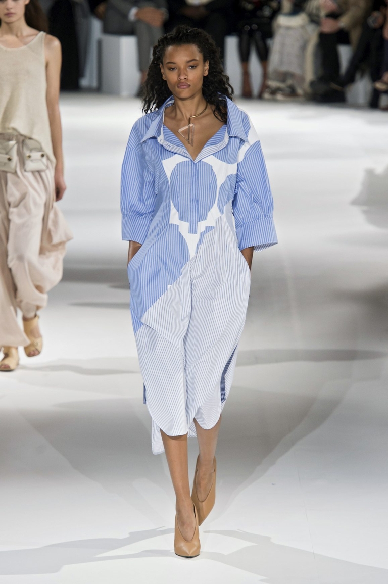 Spring 2017 Trend Report: How to Wear the Oxford Shirt Now