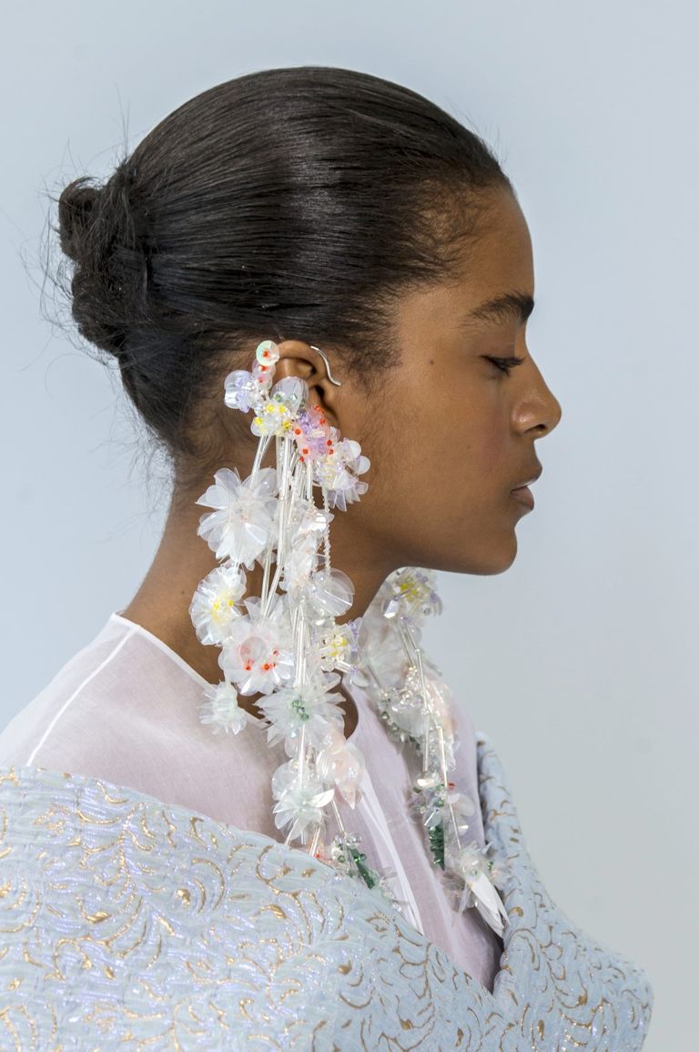 Spring 2017 Trend Report: How to Wear Statement Earrings