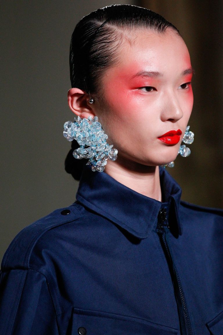 Spring 2017 Trend Report: How to Wear Statement Earrings