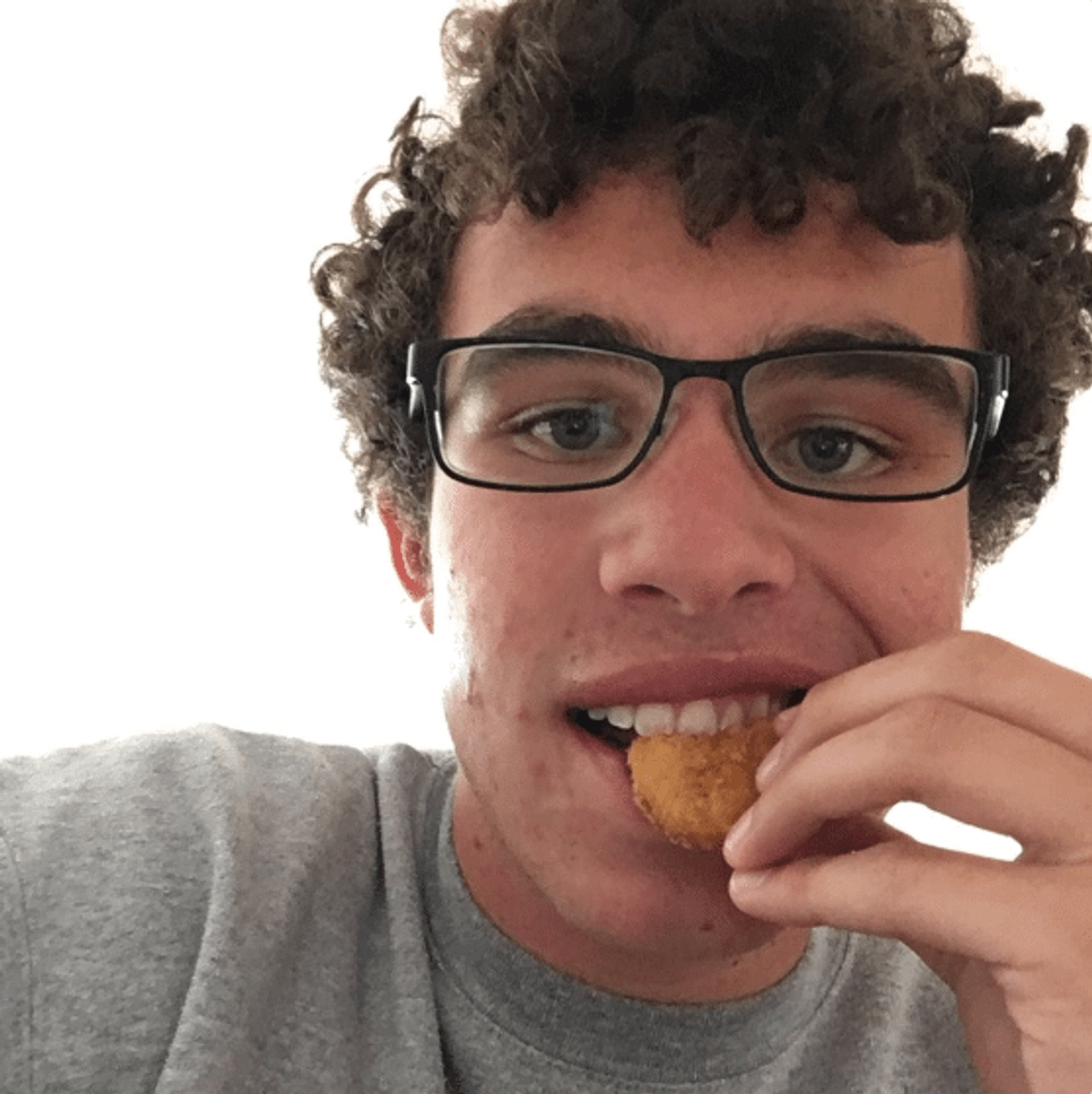 Nevada Teen Challenges Wendy's on Twitter for One Year's Worth of Nuggets