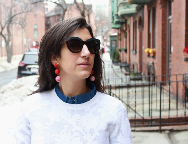 how to wear statement earrings
