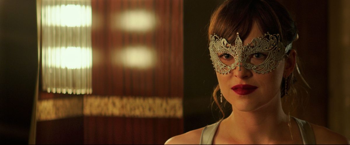 The Fifty Shades of Grey Guide to Wedding Season