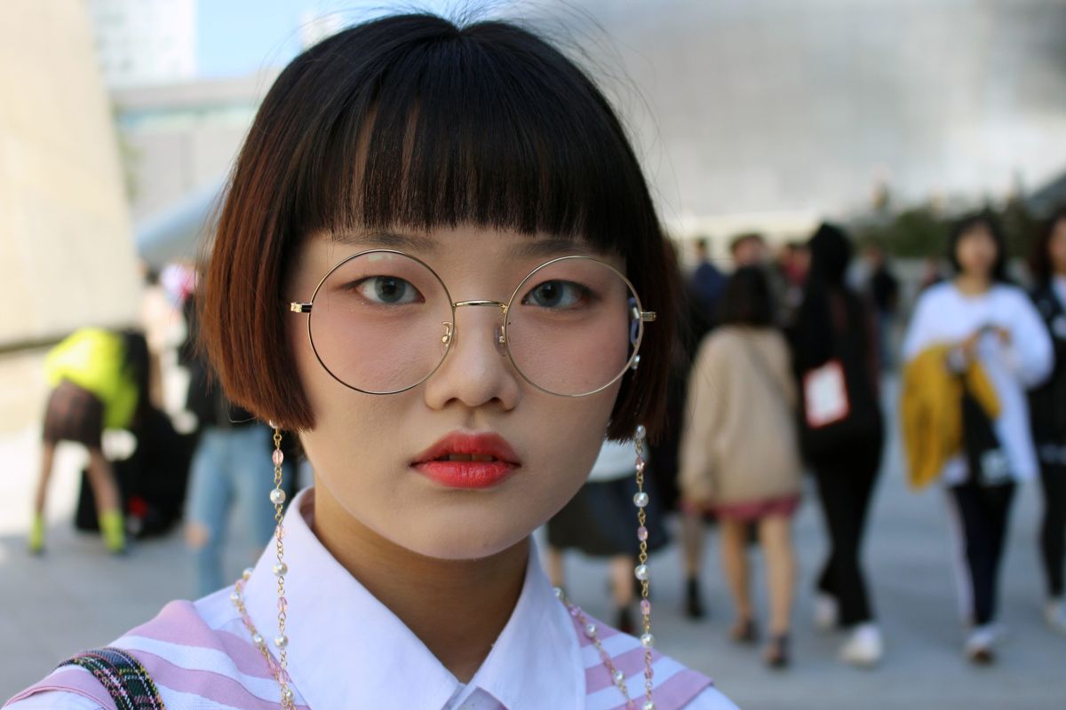 The Best Beauty Street Style Looks During Seoul Fashion Week