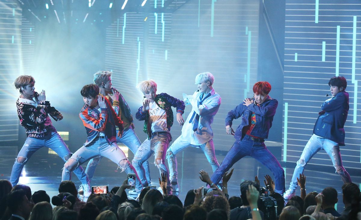 4 Things We Loved About the BTS AMAs Performance (and 1 Thing We Wish We Saw)