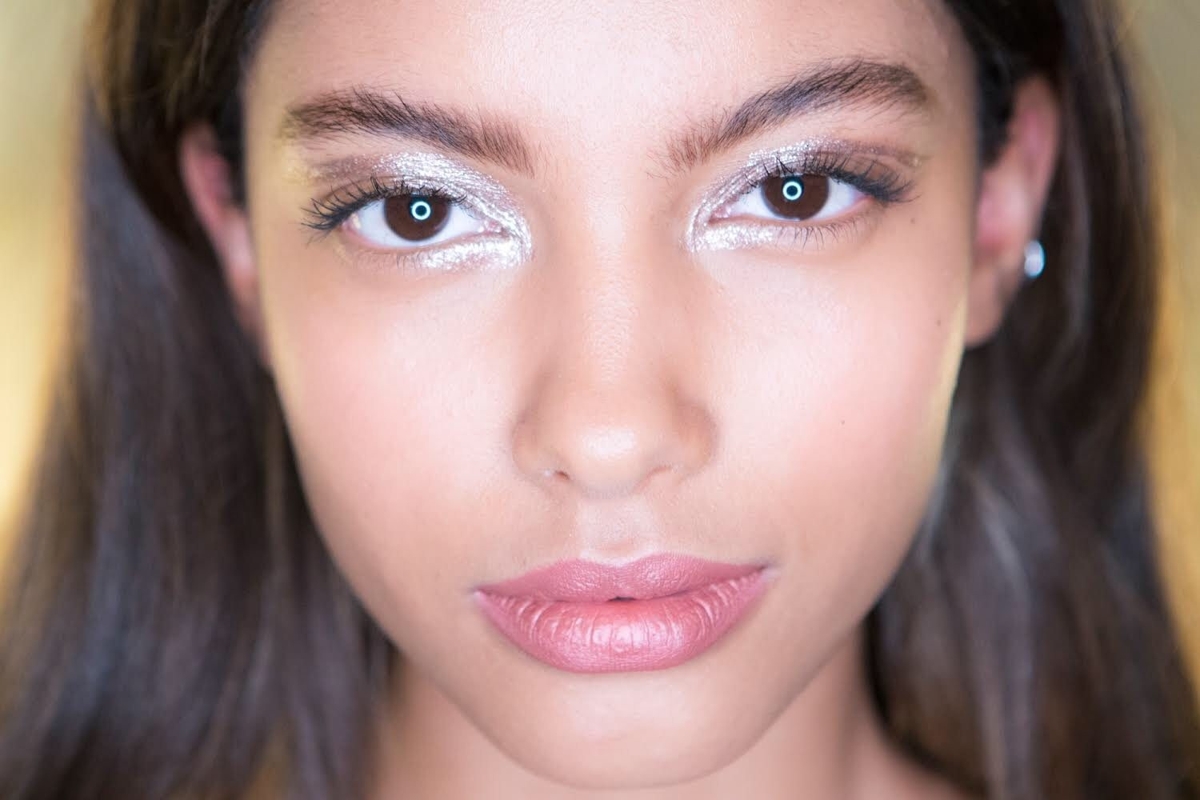 Two Ultra-Creative Ways to Wear Glitter This Holiday Season