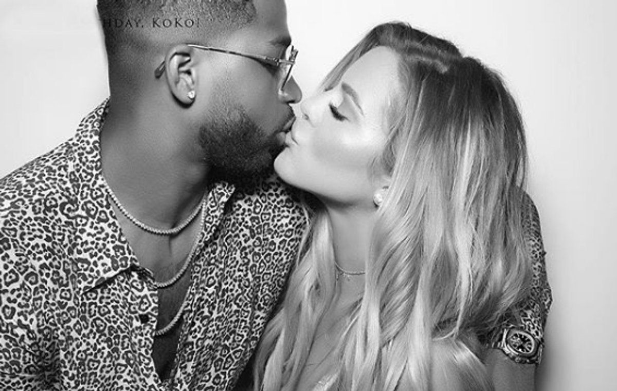 Khloe Kardashian Finally Announces Her Pregnancy