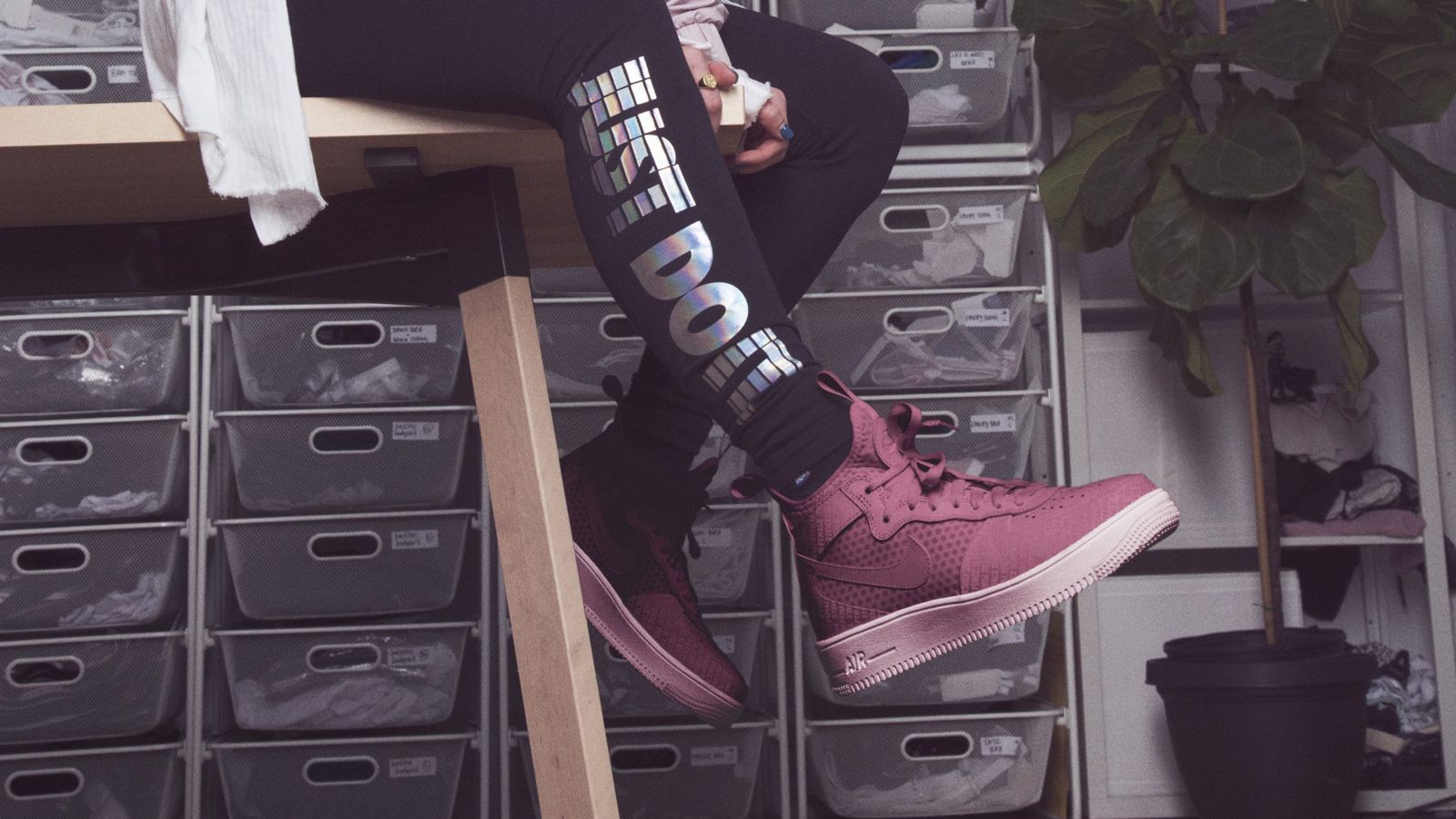 female is force nike