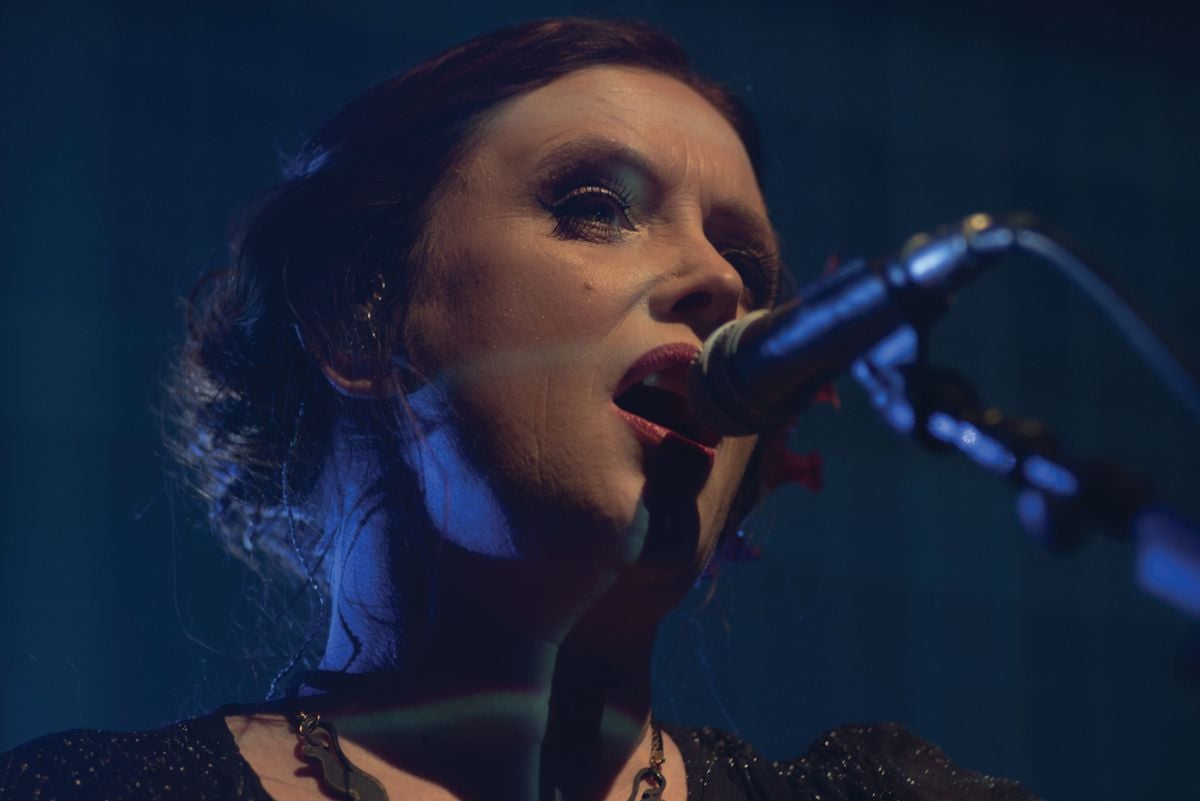 How to Remove Makeup While On the Go, as Tested by Slowdive's Rachel Goswell